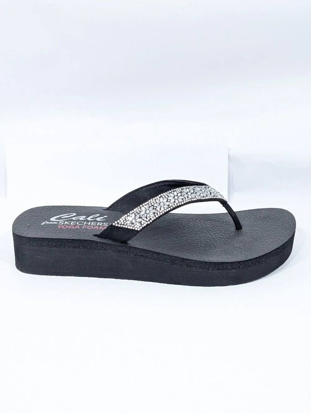 Skechers Flip Flops sz 11 Women Rhinestone Sandals Wedge Heel Cali Vinyasa